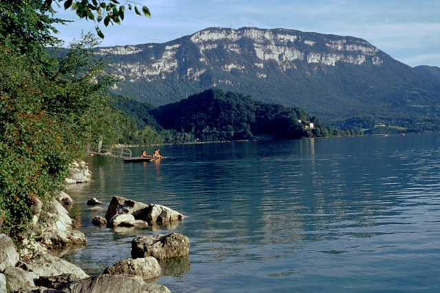 aiguebelette_le_lac