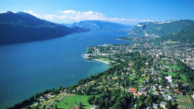 cropped-aix-les-bains-lac-du-bourget-jpfrancoz.jpg